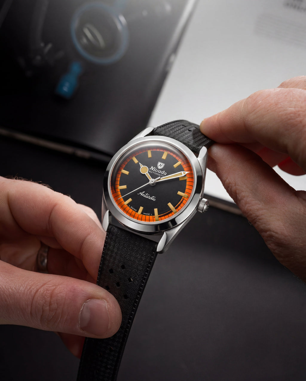 ANTARCTIC BLACK & ORANGE - 38MM