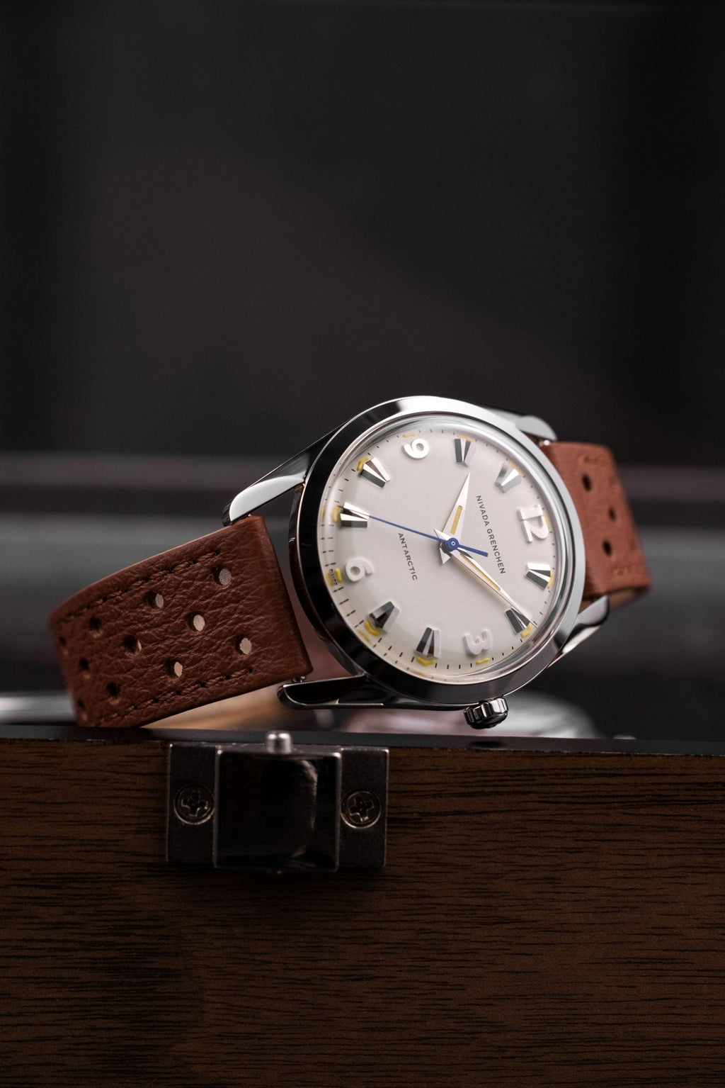 ANTARCTIC EGGSHELL BEIGE LUMINOVA - 38mm